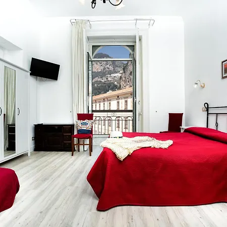 Fontana Amalfi