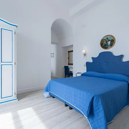 Fontana Hotel 3*