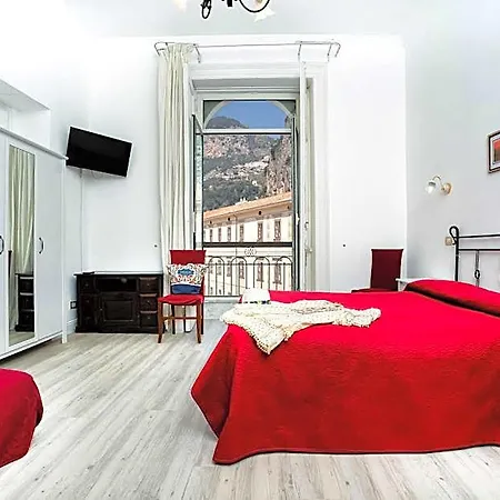 Fontana Amalfi